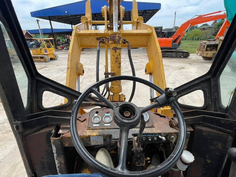 รถตัก TCM ต่อแขนยาว เครื่อง-ปั๊มดี พร้อมใช้งาน