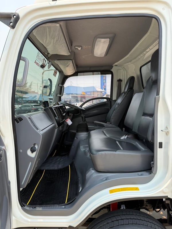 ไมล์ 60,972 กิโล❗️SUZU NEW NPR 150 MT 6ล้อตู้เเห้ง 4 บาน