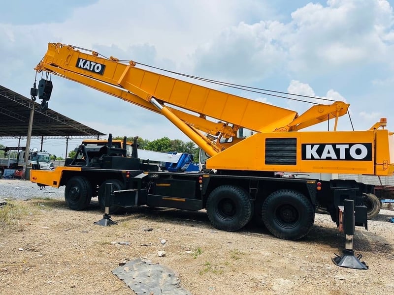 รถเครน KATO p หนัก 45 ตัน พร้อมใช้งาน