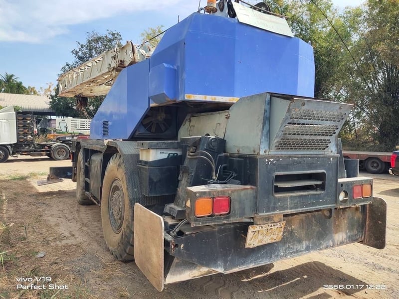 TADANO KATO เครนขนาด 25 ตัน เซฟตี้ มีบูมกิ๊ฟ