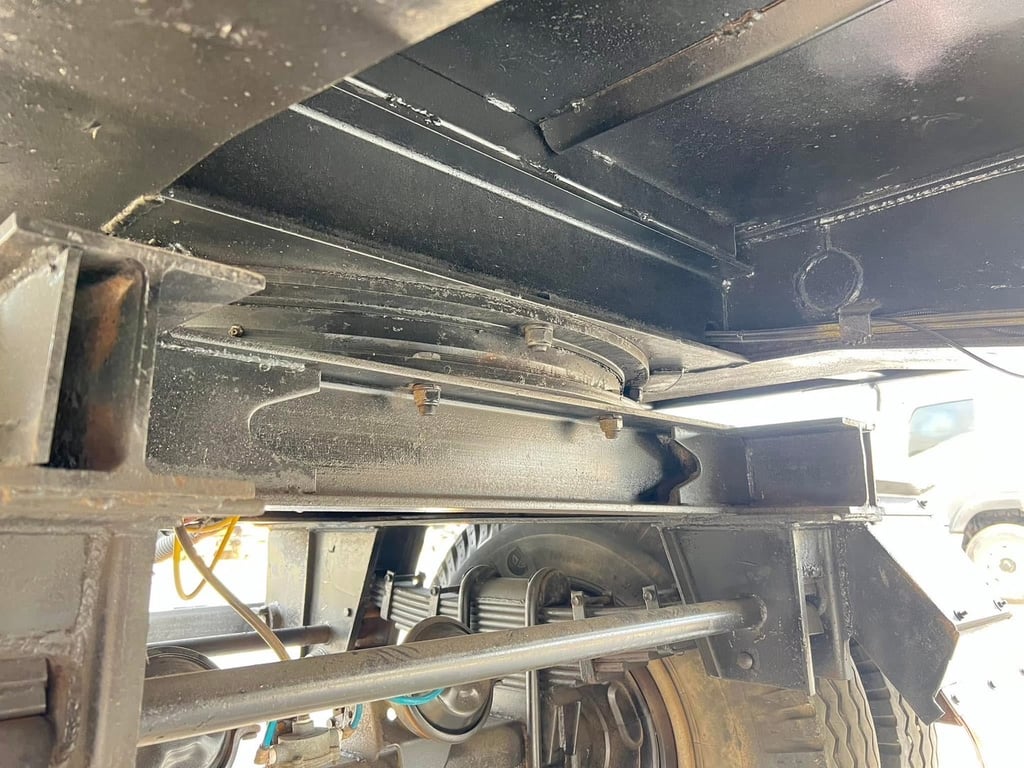 ขายลูกพ่วง (ไม่ดัมพ์) สามมิตร สามเพลา ขายลูกพ่วง (ไม่ดัมพ์) สามมิตร สามเพลา