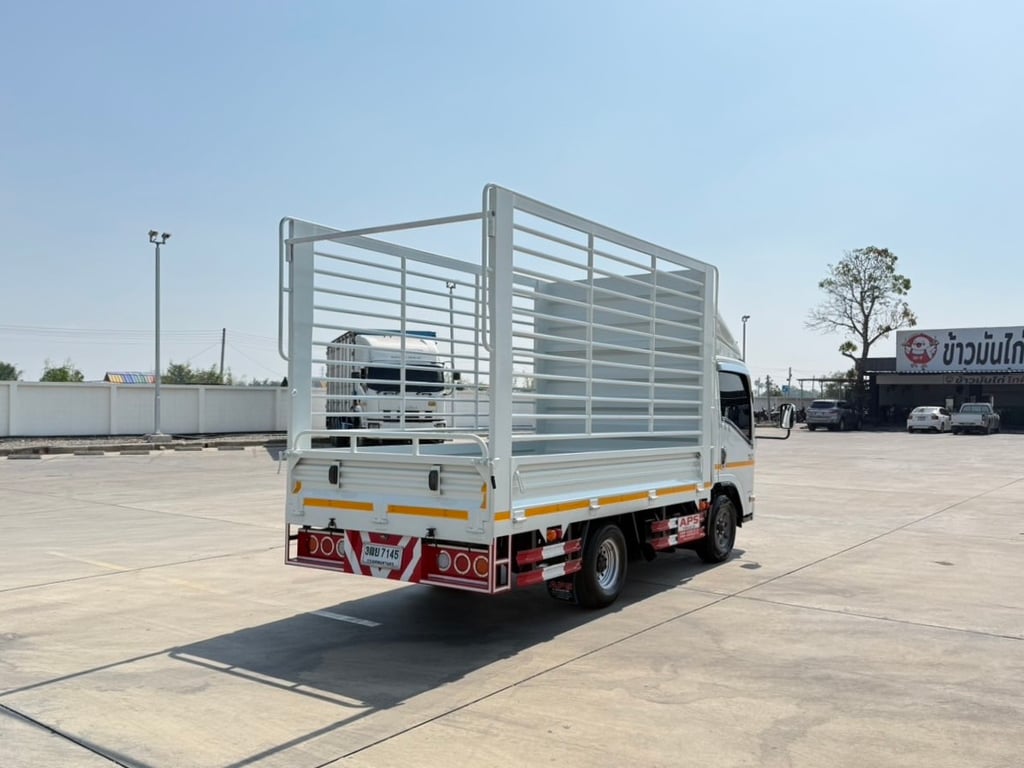 ISUZU NEW NLR 130 ไฟหน้าโปรเจ็คเตอร์