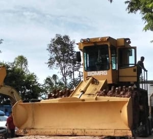 BOMAX รุ่น BC571RB (ตีนแกะ) ขนาด 26 ตัน เก๋งแอร์เย็น BOMAX รุ่น BC571RB (ตีนแกะ) ขนาด 26 ตัน เก๋งแอร์เย็น