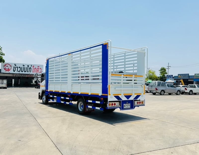 ISUZU FRR 210 กะบะเหล็กพร้อมคอกกว้างใน 