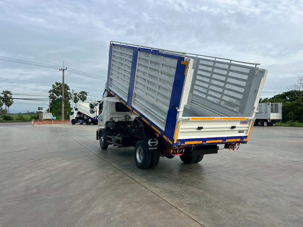 HINO FC 210แรงม้า รถบรรทุก 6ล้อ ดั้มพ์ ปี2022 เลขไมล์ 1 กม.