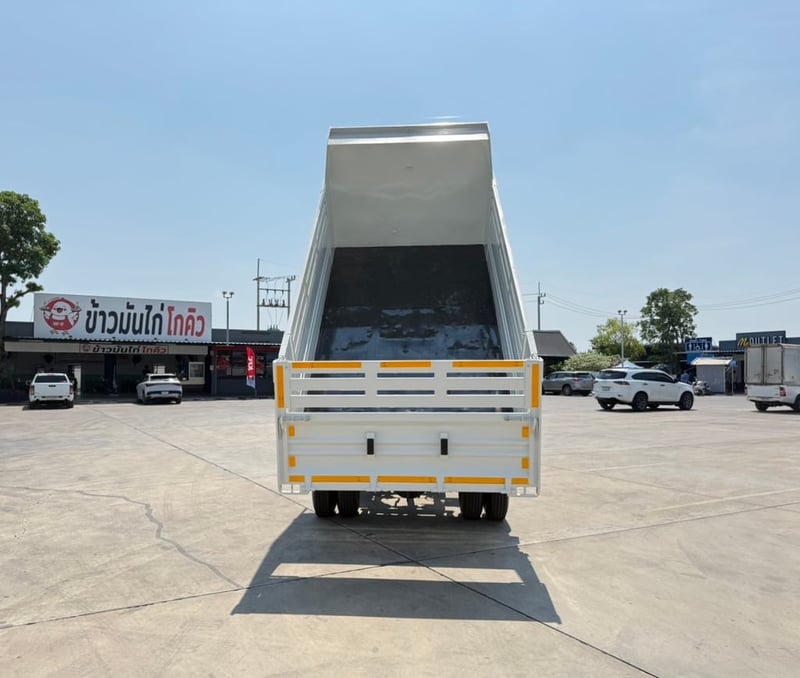 เข้าใหม่❗️เลขไมล์ 64,366 กิโลเมตร ISUZU NEW FRR 210 ดั้มพ์ 5 คิว เข้าใหม่❗️เลขไมล์ 64,366 กิโลเมตร ISUZU NEW FRR 210 ดั้มพ์ 5 คิว