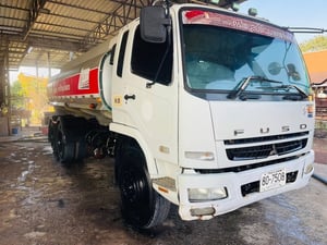MITSUBISHI FUSO FM 270แรงม้า รถบรรทุก 10ล้อ กึ่งพ่วงตู้ห้องเย็น ปี2017 MITSUBISHI FUSO FM 270แรงม้า รถบรรทุก 10ล้อ กึ่งพ่วงตู้ห้องเย็น ปี2017