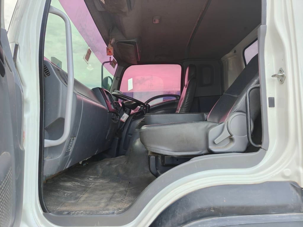 10ล้อทุกน้ำ ISUZU FVZ 240 สองเพลา สเปย์ท้าย  10ล้อทุกน้ำ ISUZU FVZ 240 สองเพลา สเปย์ท้าย