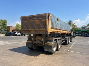 HINO FM2P 320 ปี 2548 หัวพร้อมหาง เซมิดั้มพ์