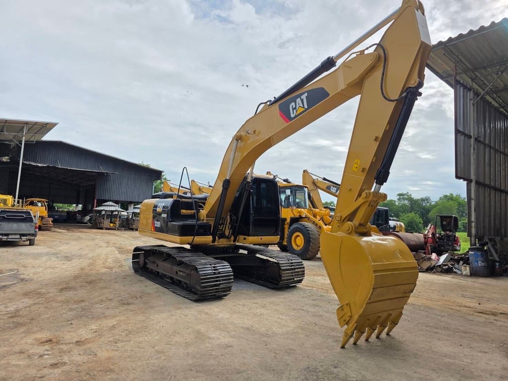 CAT320D2TDZ00414 เครื่องปั้มดี ช่วงล่างเต็ม  กรองใหญ่ พิมนิยม