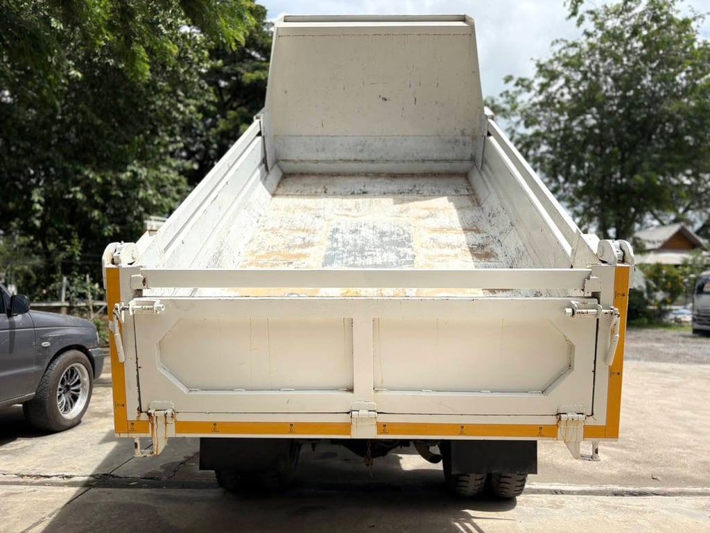 HINO DUTRO 136 ปี 2551 ดั้มพ์ 3 คิว HINO DUTRO 136 ปี 2551 ดั้มพ์ 3 คิว