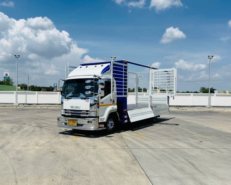 ISUZU FRR 190 กะบะเปิดได้รอบ