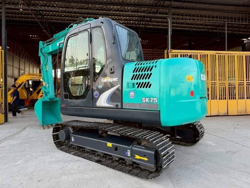 KOBELCO SK75-8 เก่านอก🇯🇵(มีไลน์แย็ก)