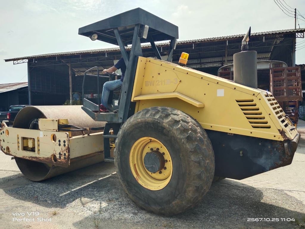 รถบด BOMAX BW211D-3 เอกสารอินวอยจากบริษัท สองเปลือก รถบด BOMAX BW211D-3 เอกสารอินวอยจากบริษัท สองเปลือก