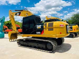 CAT320D2 เล่มทะเบียน  มือเดียว  เอวแน่น