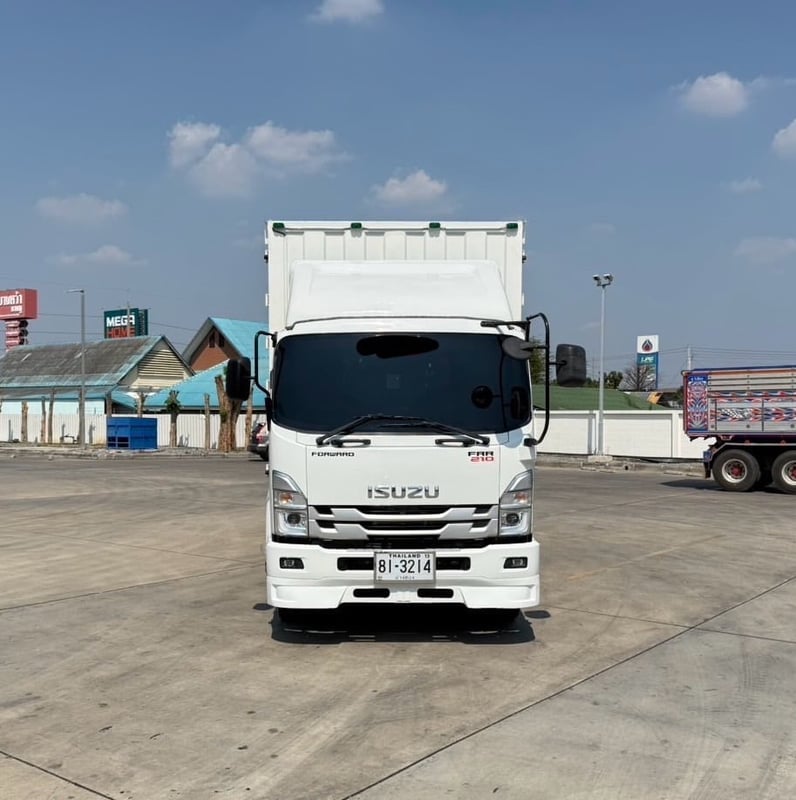 เข้าใหม่❗️ไมล์ 41,086❗️ISUZU NEW FRR 210 ตู้แห้ง 10 บาน เข้าใหม่❗️ไมล์ 41,086❗️ISUZU NEW FRR 210 ตู้แห้ง 10 บาน