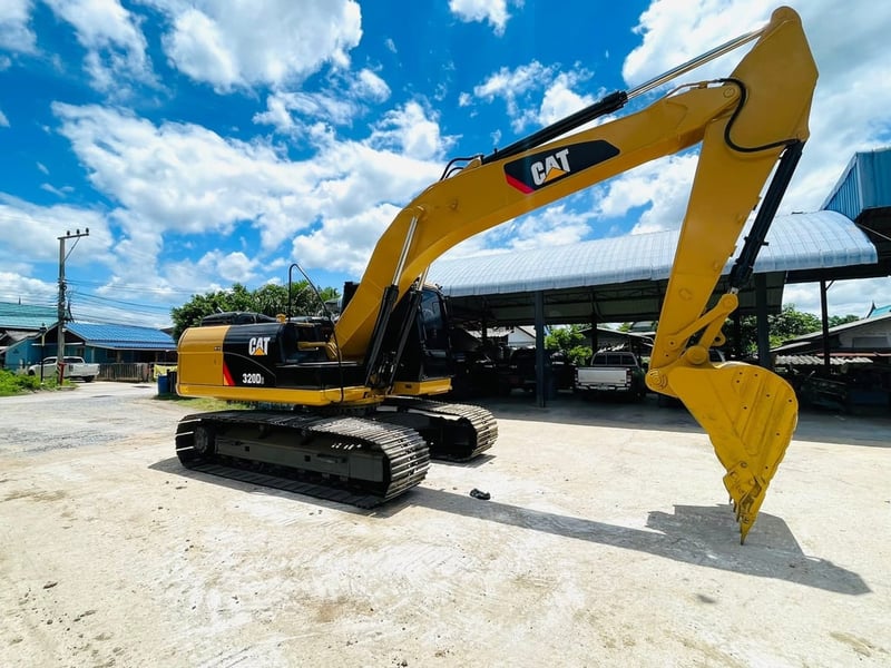 CAT320D2 เล่มทะเบียน  มือเดียว  เอวแน่น