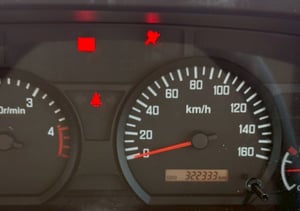 ISUZU NLR 130 ตู้แห้ง 2 บาน ปี 2565 ISUZU NLR 130 ตู้แห้ง 2 บาน ปี 2565