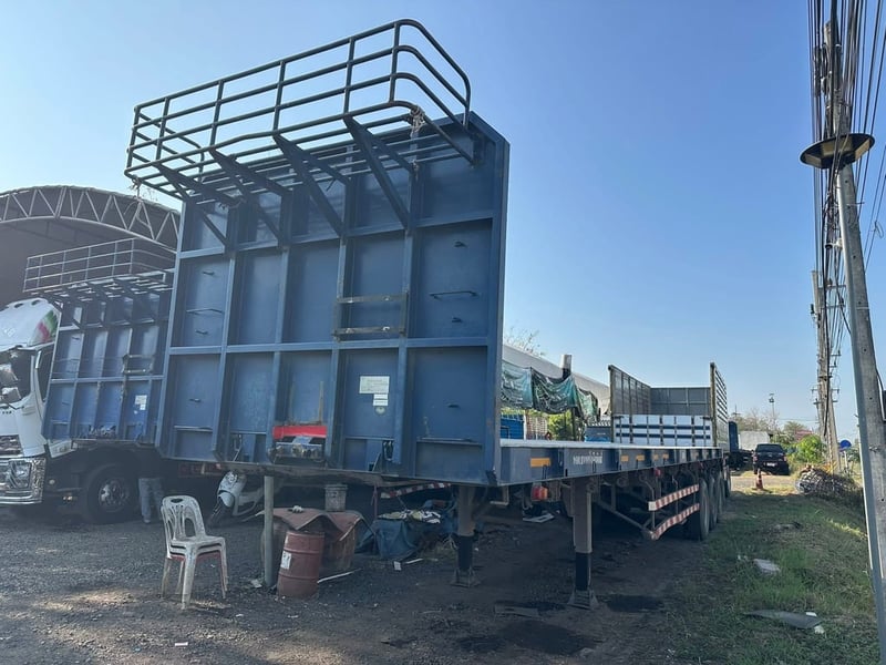 ขายหางพื้นเรียบ 3 เพลา ยาว.12.50.เมตร  มี.5 หาง 