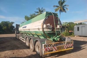 ขายหางแท็ง สามเพลา บรรทุกกากน้ำตาน ขายหางแท็ง สามเพลา บรรทุกกากน้ำตาน