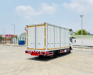 ISUZU NPR 150 ตู้เเห้ง 10 บานเปิด ได้รอบ