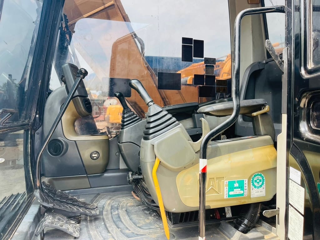 CAT312D (เก่าญี่ปุ่น) เครื่องปั๊มแห้ง ระบบดี แอรเย็น CAT312D (เก่าญี่ปุ่น) เครื่องปั๊มแห้ง ระบบดี แอรเย็น