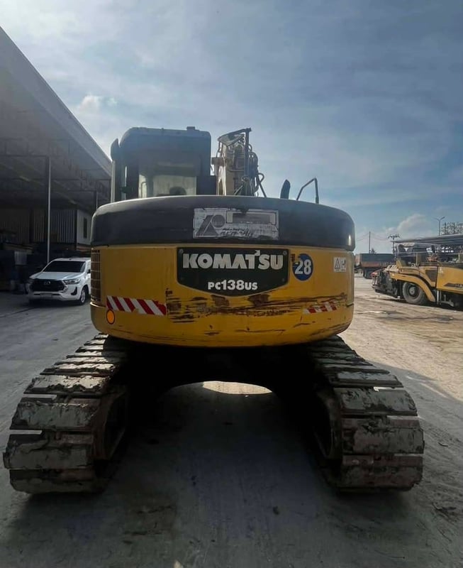 Komatsu Pc138US-2E ใส่บุ้งกี๋ให้ (ยกเว้นหัวแย็ก) 