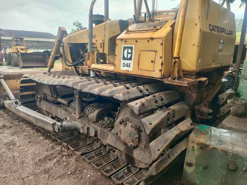 แทรกเตอร์ D4E ตีนเป็ต สภาพเดิมๆ แทรกเตอร์ D4E ตีนเป็ต สภาพเดิมๆ