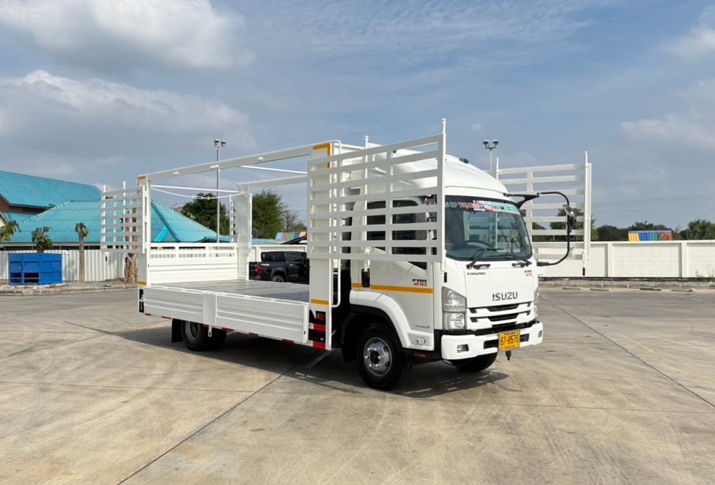 ISUZU FRR 210 ปี 2565 กะบะเหล็กคอก เปิดได้รอบ ISUZU FRR 210 ปี 2565 กะบะเหล็กคอก เปิดได้รอบ