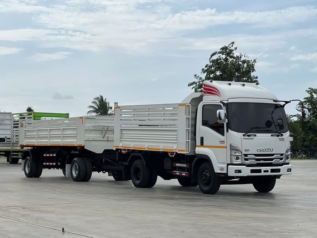 ฟรีๆ❗️โปร-พิเศษ❗️ ไมล์ 16,467 กิโล❗️ ISUZU FRR 210 ปี 2566  6ล้อ พ่วงแม่ลูกด้ัมพ์