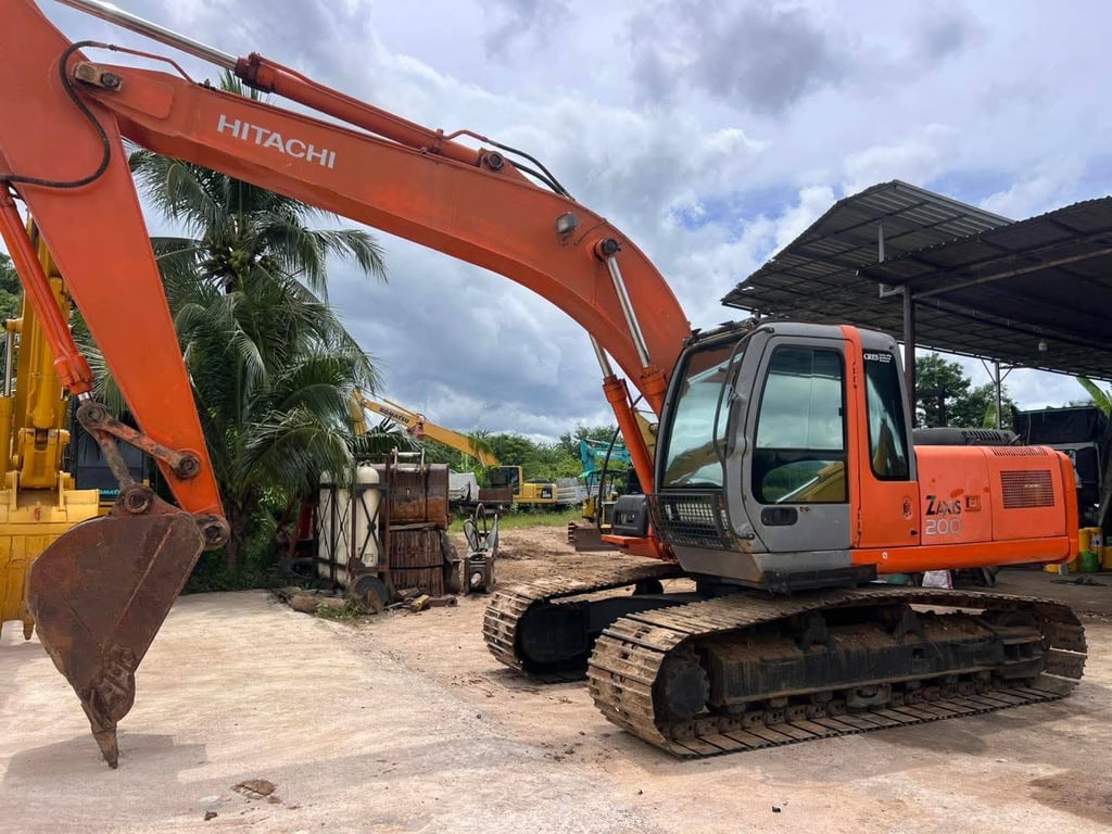 ไมล์ ช.ม 13,000❗️HITACHI รุ่น Zx200-1 พิมพ์นิยม  ซีเรียลสูง ไมล์ ช.ม 13,000❗️HITACHI รุ่น Zx200-1 พิมพ์นิยม  ซีเรียลสูง