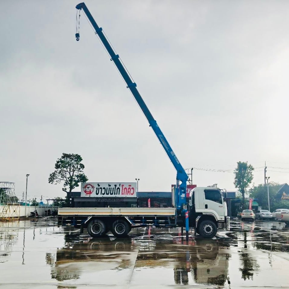 ไมล์ 65,639 กิโล❗️ISUZU FVM 240 คลัซซีMT  ติดเครน ขนาด 6 ตัน