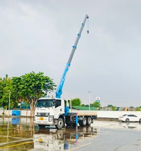 10 ล้อติดเครน ISUZU FVM 240 แรง คลัซซีMT ขนาด 6 ตัน