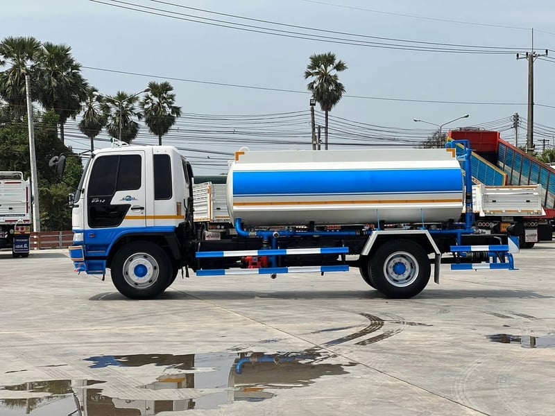 HINO FF1J 212 แรง บรรทุกน้ำ 6,000 ลิตร แท็งค์น้ำใหม่ HINO FF1J 212 แรง บรรทุกน้ำ 6,000 ลิตร แท็งค์น้ำใหม่