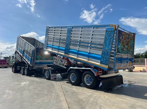 พ่วงแม่ลูก ISUZU FXZ 360 MT ไฟใหม่ ดั้มพ์เกษตร  เลขไมล์ 184,141 กิโล