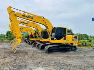 PC200-8MO เล่มทะเบียน จอเหลืองกล้องหลัง  เครื่องปั๊มแห้ง