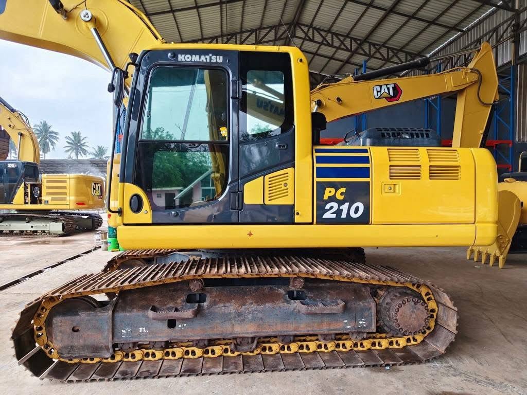 Komatsu PC210-10MO ไมล์ ชม. 9000  ชุดแจ้งจำหน่าย