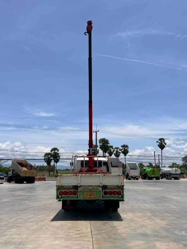 HINO FF1J 210 แรงสนใจ 088-9799578  ติดเครน  5 ตัน