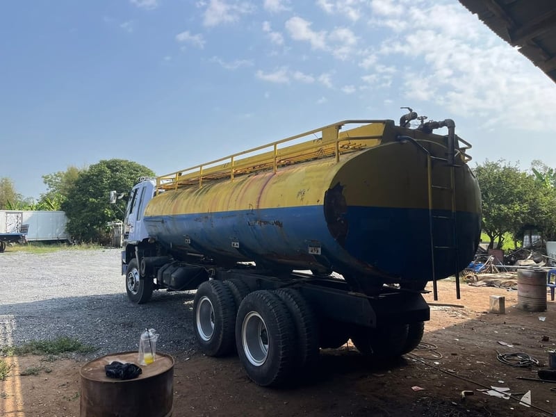 HINO 2K 240 แรง บรรทุกน้ำ แท็งก์จุ 15,000 ลิตร