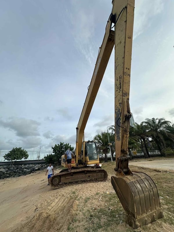 Pc200-8mo บูมยาว 16 เมตร รถทำงานทุกวัน