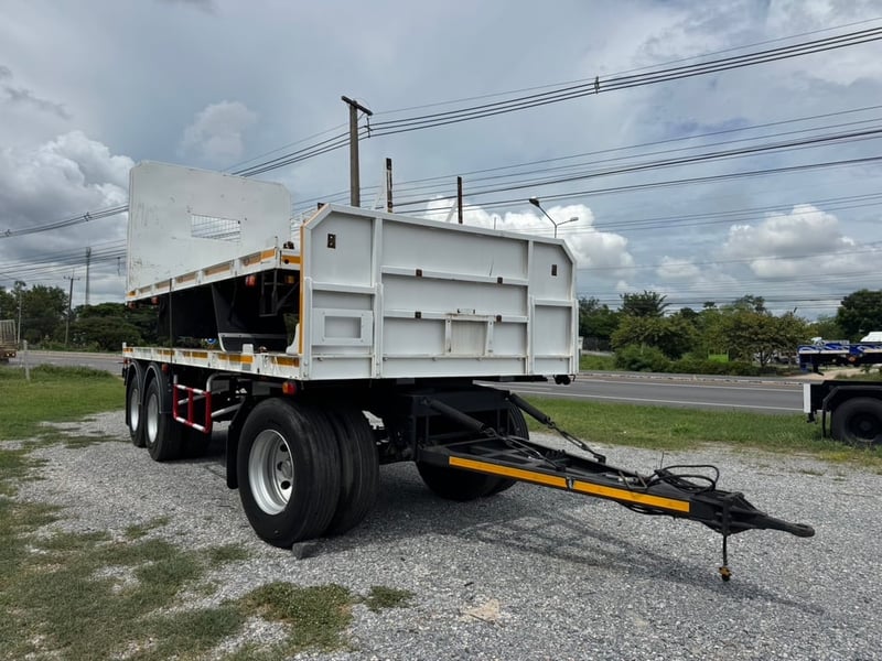 ขายลูกพ่วงพื้นเรียบ 3 เพลา อู่ พนัส ขายลูกพ่วงพื้นเรียบ 3 เพลา อู่ พนัส