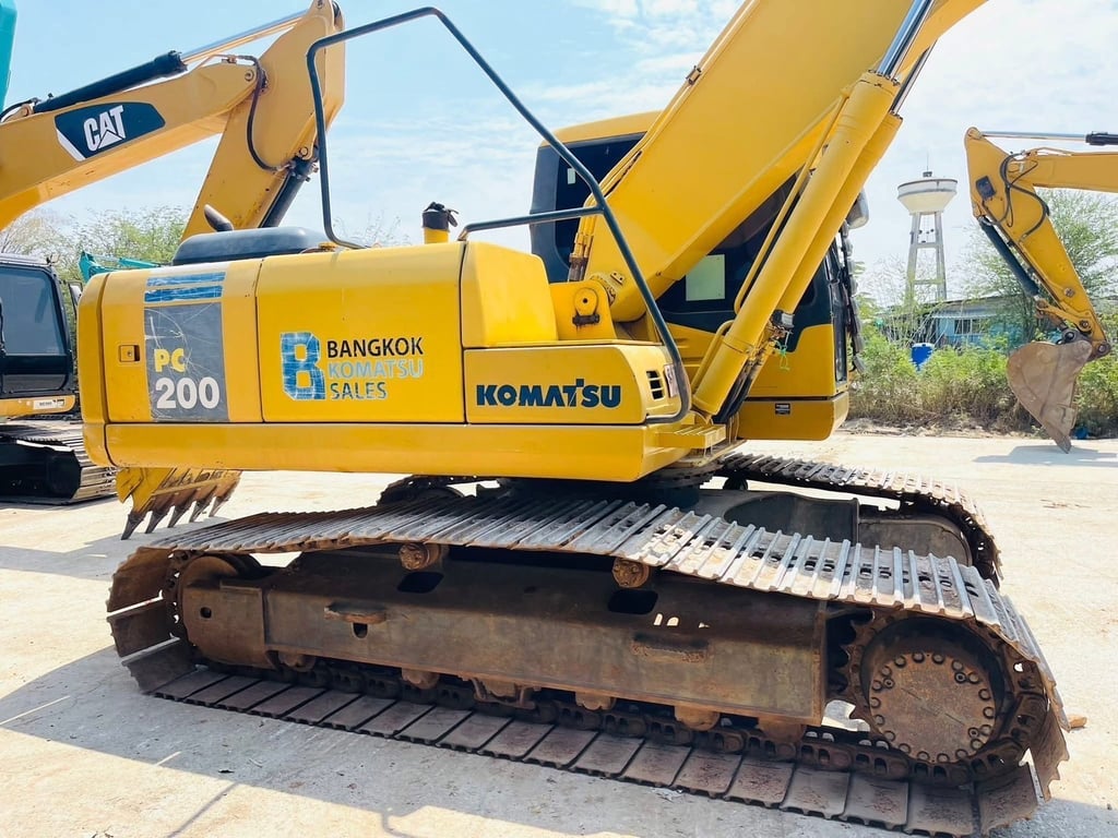 PC200 -7 เดิม ๆ ป้ายแดงมืเดียว ไมล์ 8 หมึ่นกว่า