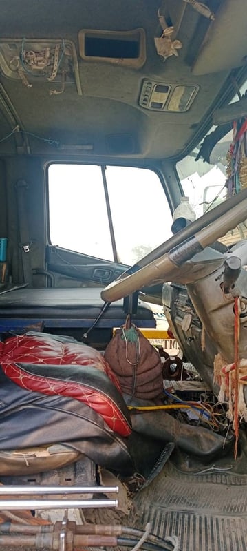 mitsubishi 260 ปี2553 ดั้มพ์หินทราย