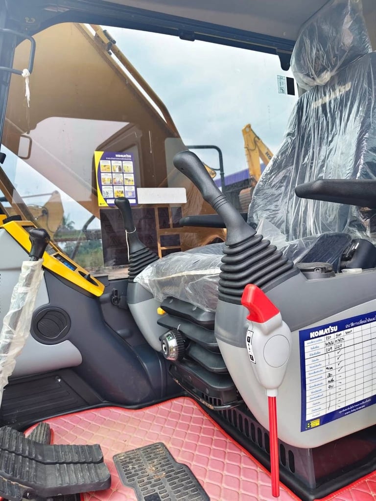 Komatsu PC200-10 CE ไมล์ ชม. 600|PM. 7000 Komatsu PC200-10 CE ไมล์ ชม. 600|PM. 7000