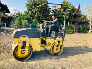 โบแม้ก 3.5 ตัน สองเพลา สะเทือนหน้า