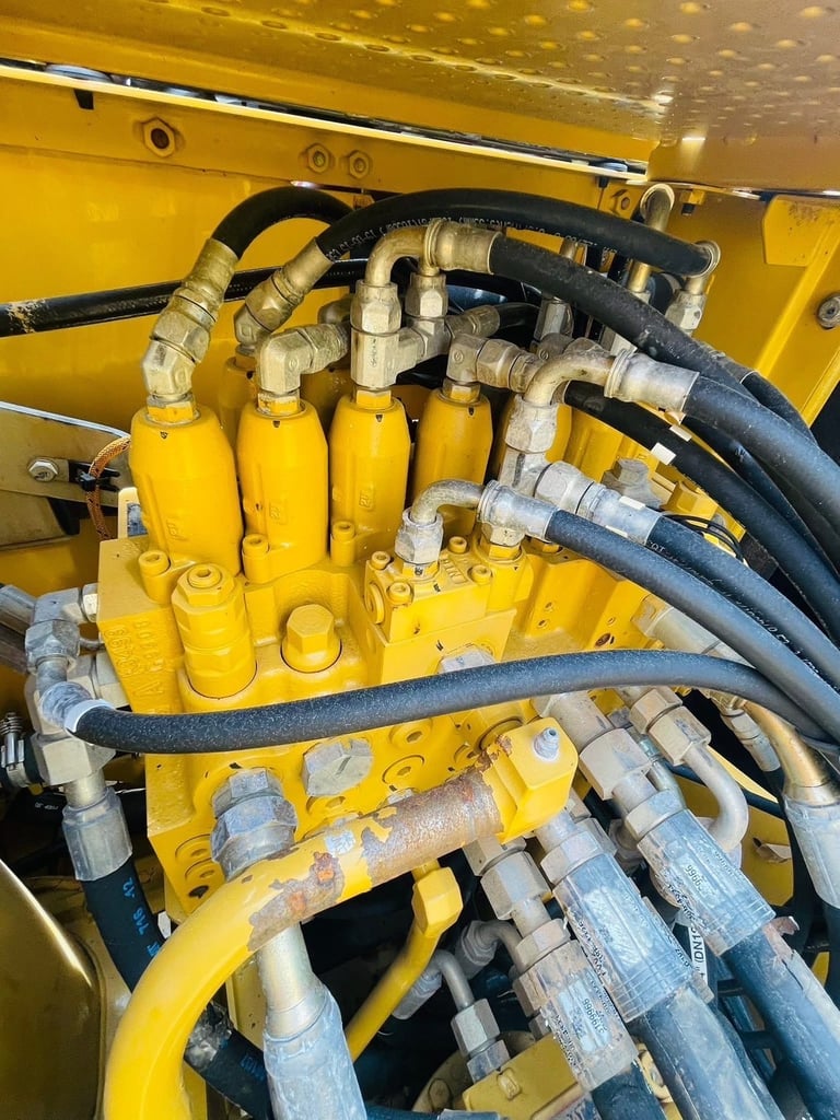 CAT313D2GC เดิมมือเดียวป้ายแดง เครื่องปั้มแห้ง มากๆระบบไวเร็วแรง CAT313D2GC เดิมมือเดียวป้ายแดง เครื่องปั้มแห้ง มากๆระบบไวเร็วแรง