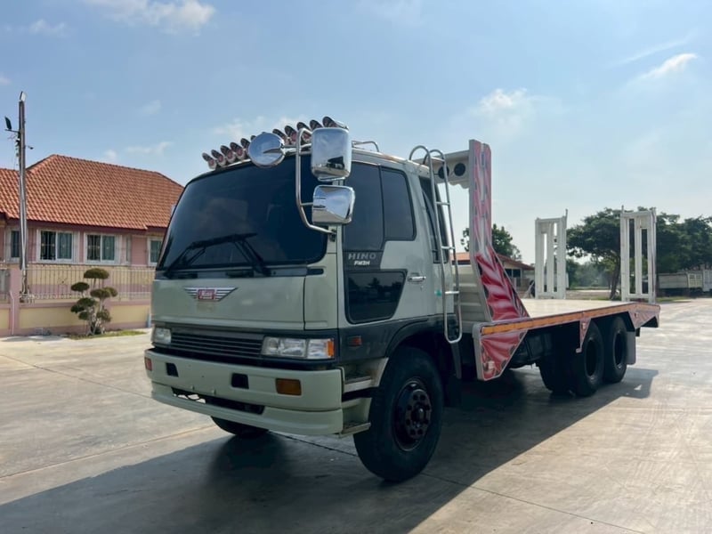 HINO FW3H 195 แรง 2 เพลา ท้ายลาด  บรรทุกรถ กะบะต่อใหม่