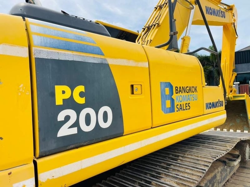 PC200 -8MO จอเหลือง กล้องหลัง เดิมๆมือเดียว เครื่อง ปั๊มแห้ง PC200 -8MO จอเหลือง กล้องหลัง เดิมๆมือเดียว เครื่อง ปั๊มแห้ง