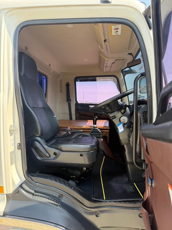 HINO NEW FC9J 175 กะบะต่อใหม่ พื้นสเเตนเหล็ด