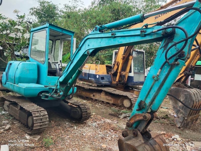 PC30-7 ปั้มนิ้ว ระบบดี  มีลายหัวเจาะ